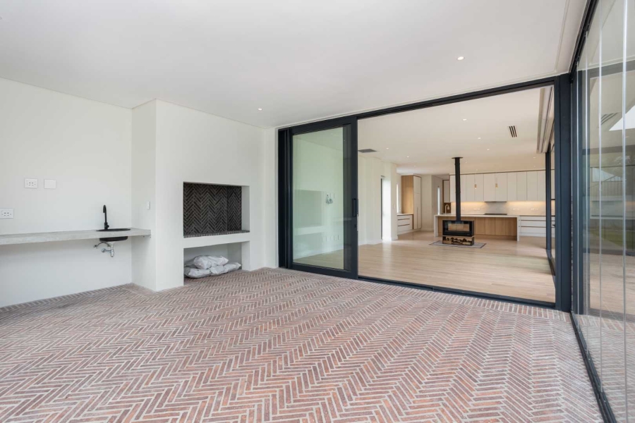 4 Bedroom Property for Sale in Val De Vie Estate Western Cape